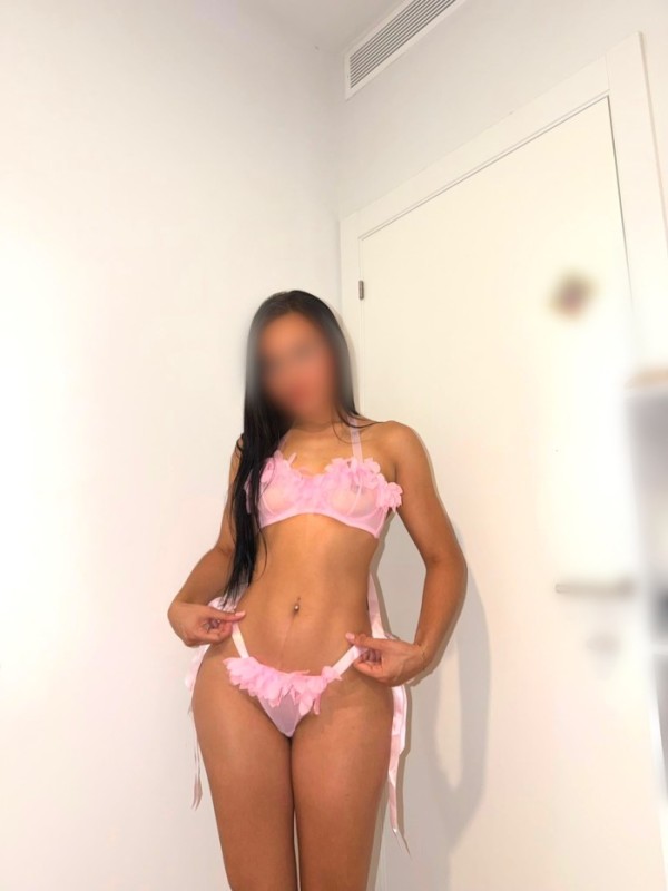 MORENITA LATINA CARIÑOSA,DIVERTIDA