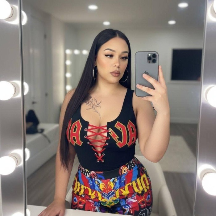 MELANY, TU DOSIS DE ENCANTO COLOMBIANO 642146394