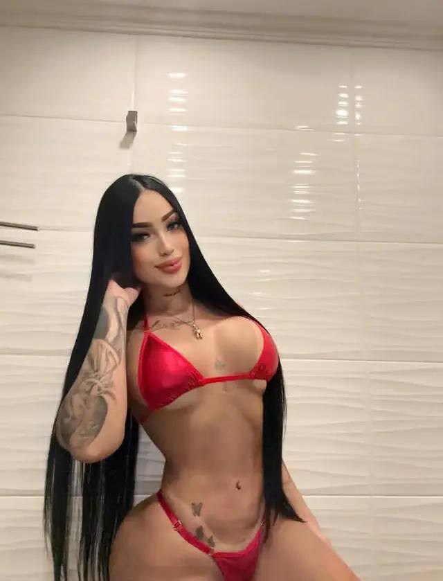 COLOMBIANA EXPERTA EN TWERK con GRIEGO. VEN