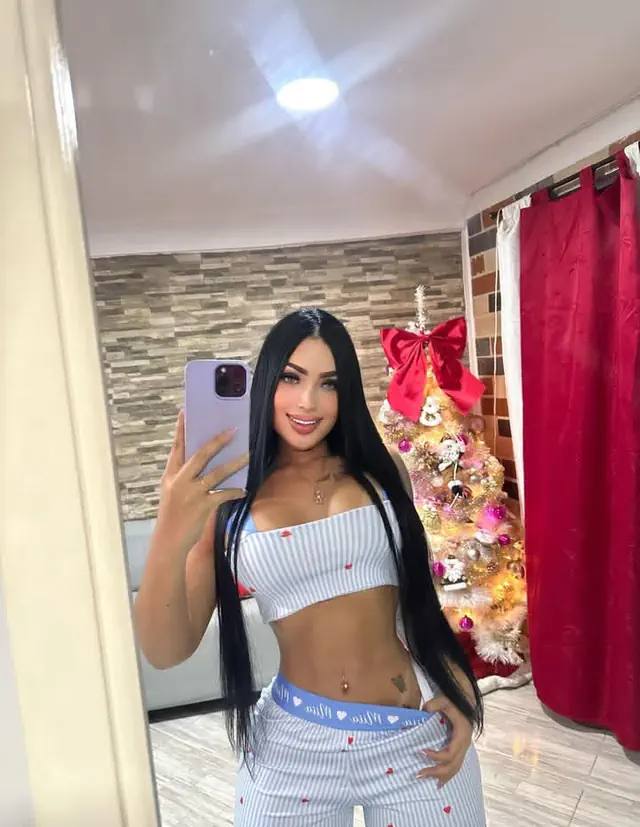 COLOMBIANA EXPERTA EN TWERK con GRIEGO. VEN