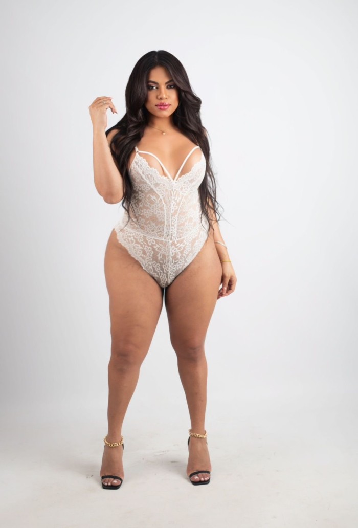 Sofi nena trans femenina,exótica y muy caliente