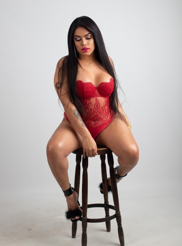 Sofi nena trans femenina,exótica y muy caliente