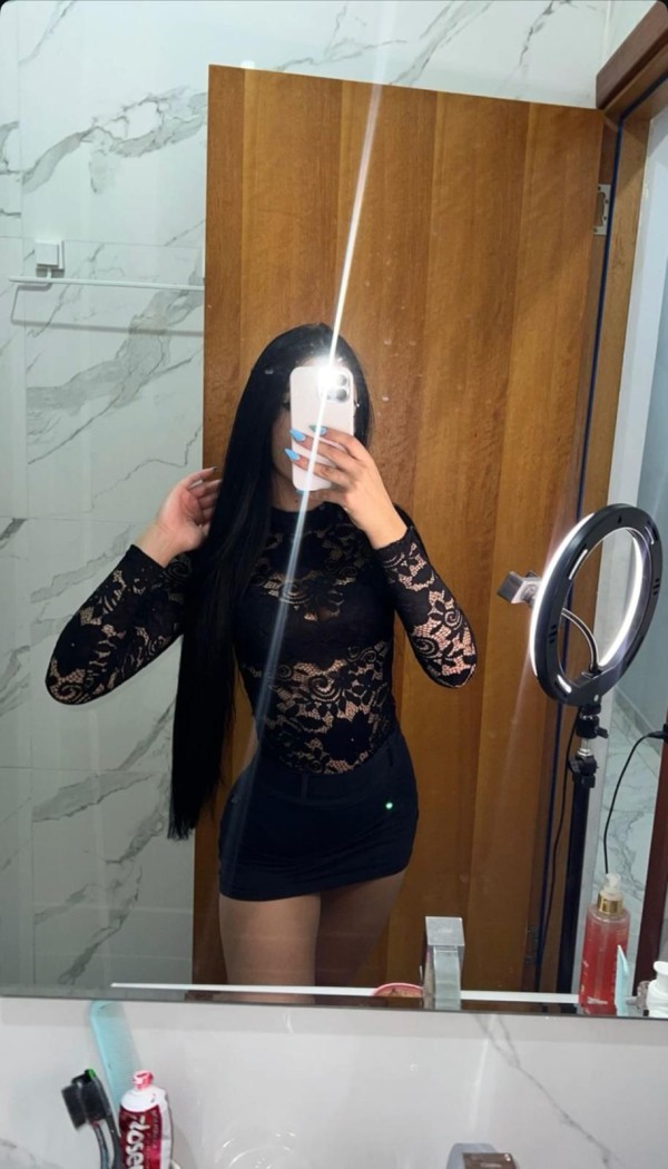 Soy esa amante que te espera con muchas ganas