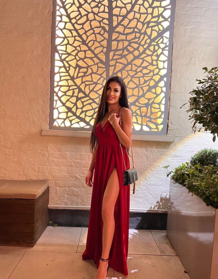EN IBIZA SENSUAL ARDIENTE FIESTERA A TOPE LUJURIA