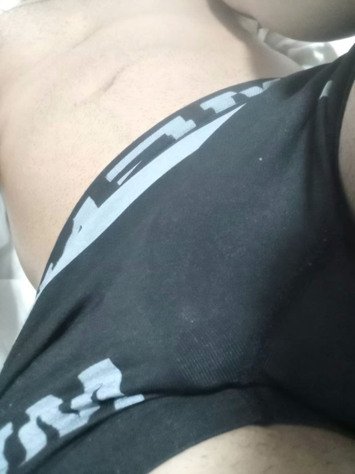 ✯ ✯ CUBANO POTENTE Y BIEN DOTADO – MÁXIMA MASCULINIDAD Y FUERZA PARA TI ✯ ✯
