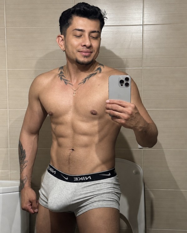 Thonny 22cm Colombiano pollón fornido y simpatico