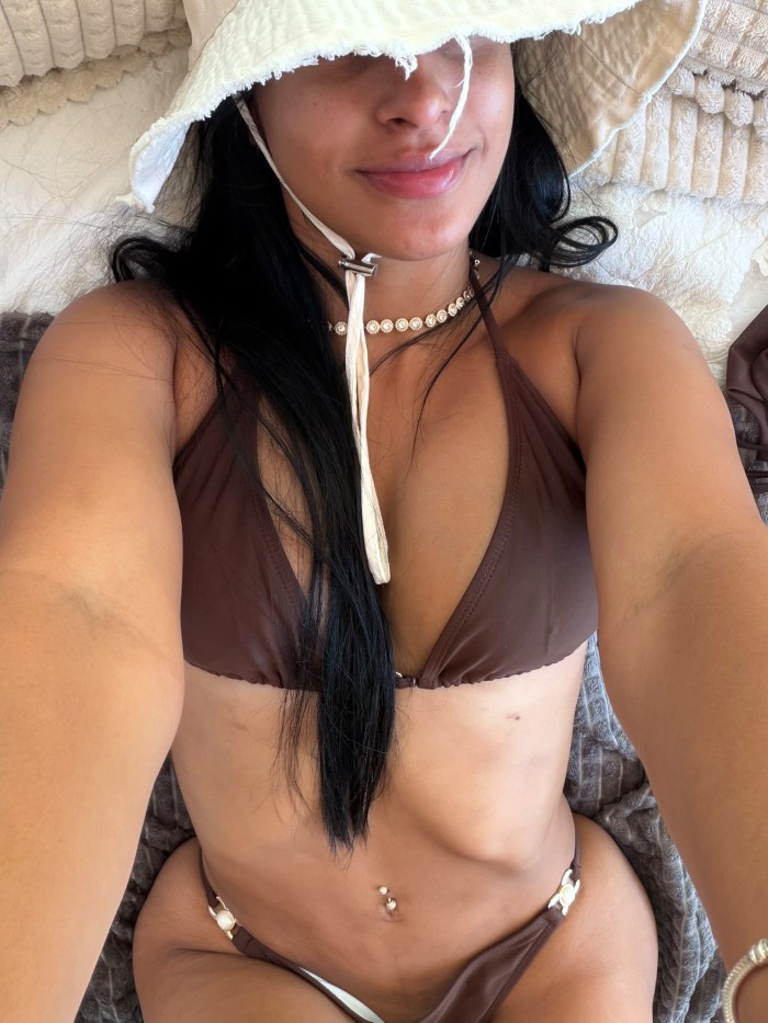 Shantall flaca latina