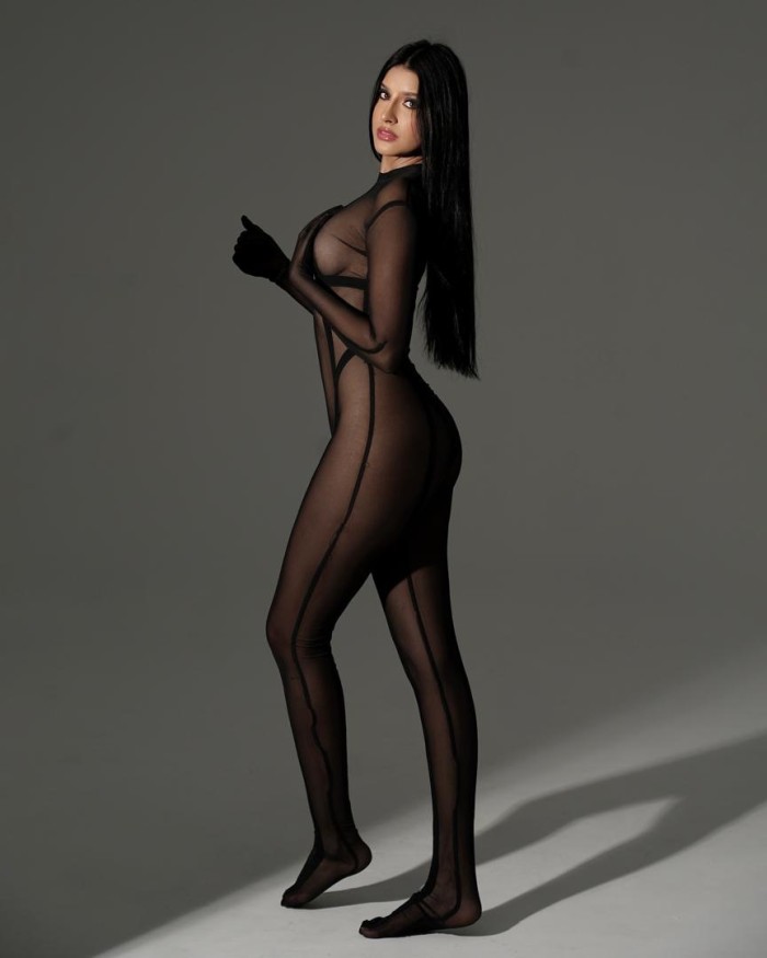 Shantall flaca latina