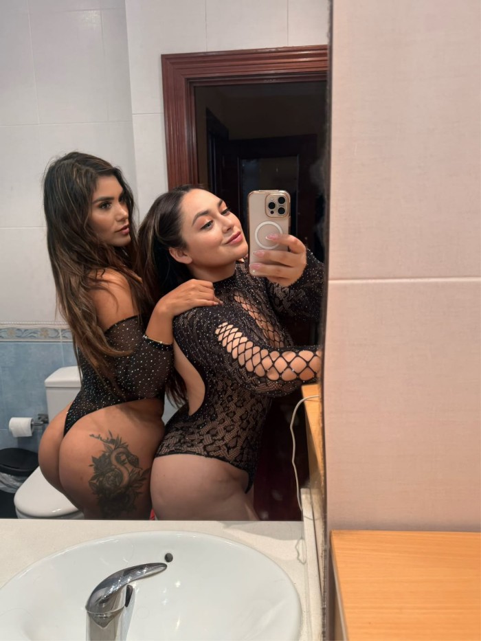 DOS AMIGAS VENEZOLANA Y COLOMBIANA GUAPISIMAS 24H