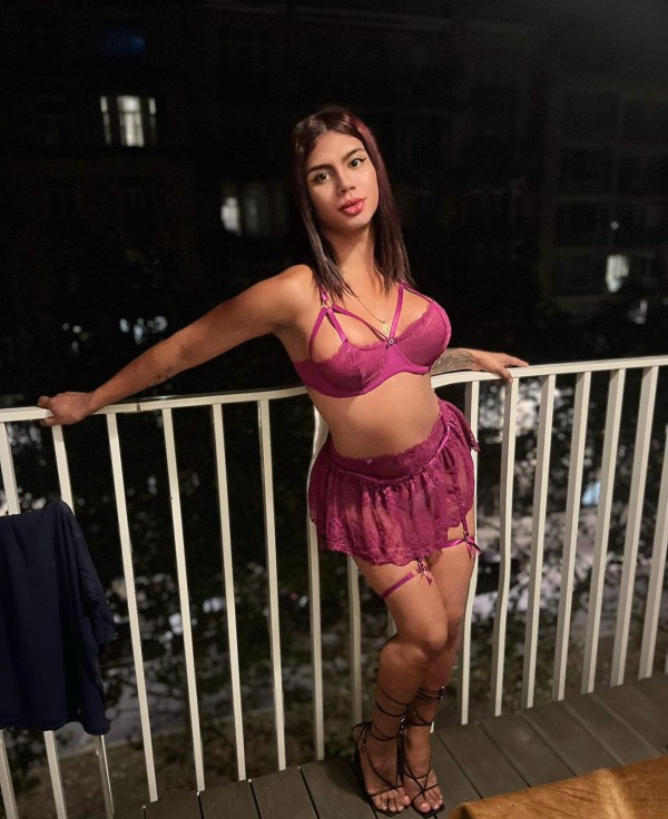 DANIELA TRAVESTI NOVEDAD 611298302 – PARLA