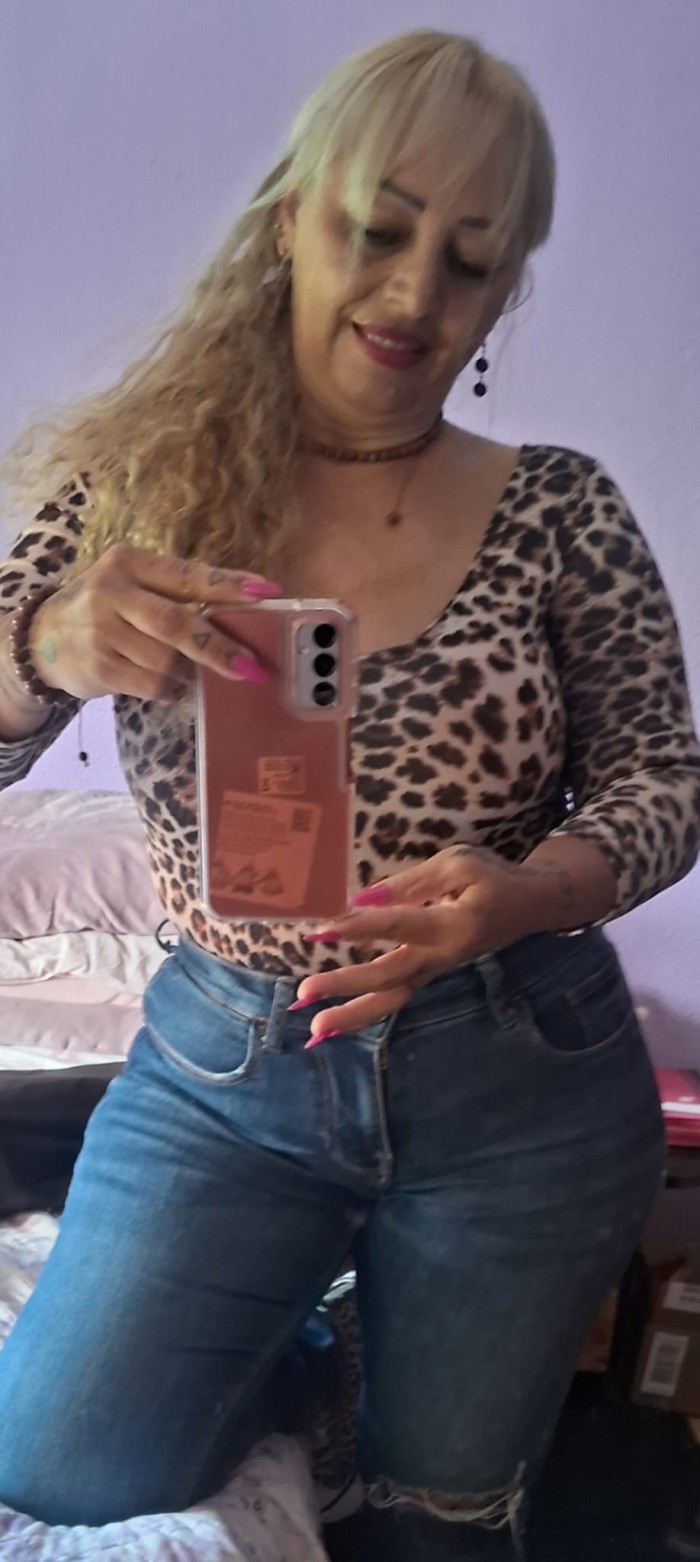 Elena mujer madura