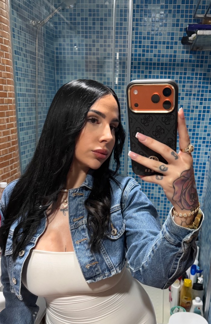 TE HARÉ PERDER LA CABEZA ESTOY MUY CACHONDA