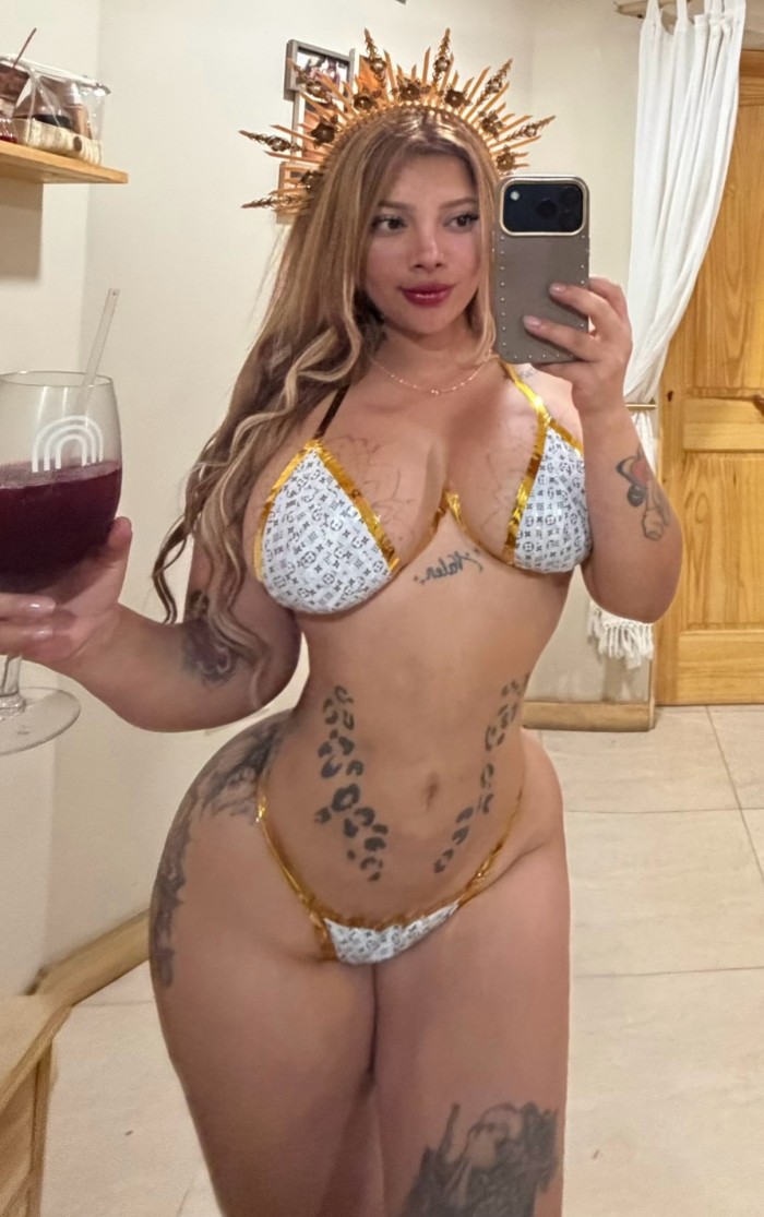 Cata colombiana ardiente