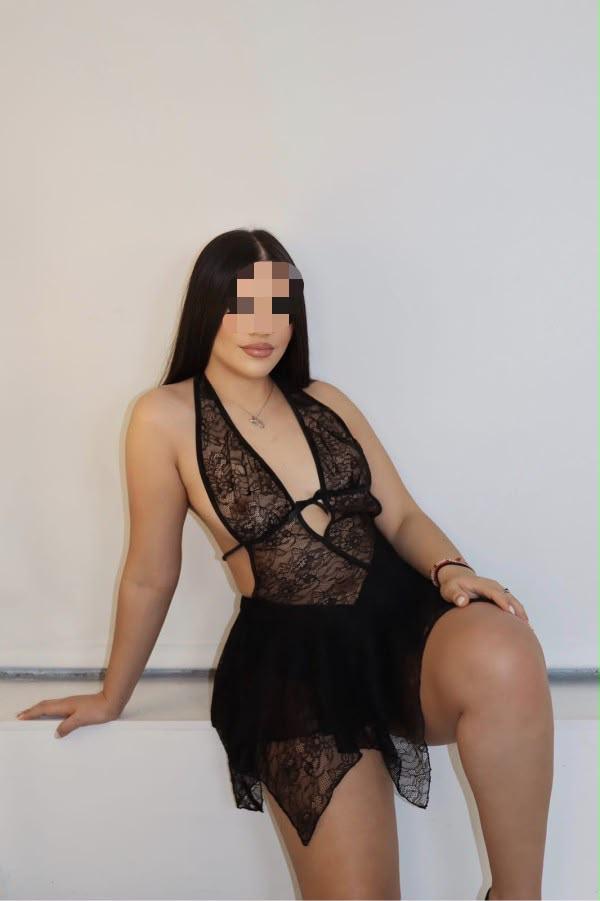 CHICA MUY CACHONDA Y FIESTERA A TOPE A CORUÑA