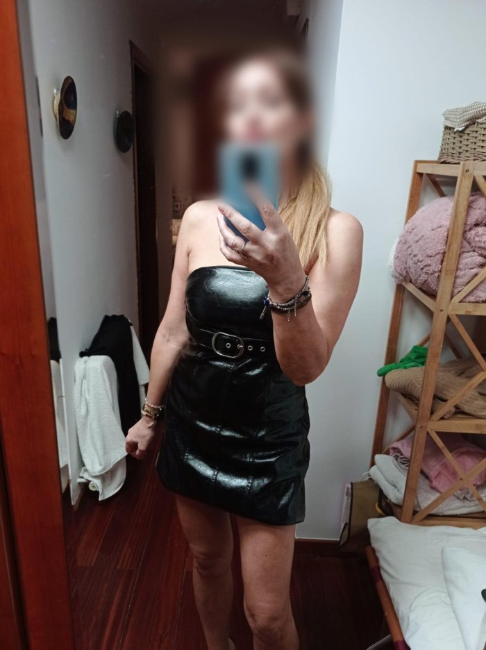 CATALANA DE INFARTO… SEXY Y ENROLLADA 24H