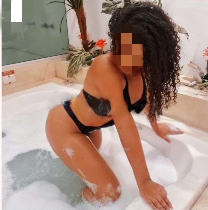 VANESSA FIESTERA NINFOMANA CACHONDA LAS 24H IMPLICADA Y DISCRETA EN LINARES
