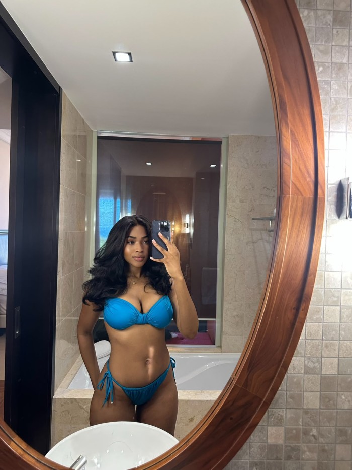 SCORT HERMOSA SEXY LATINA