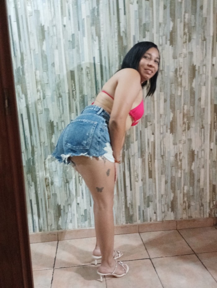Preciosa colombiana. Trato insuperable