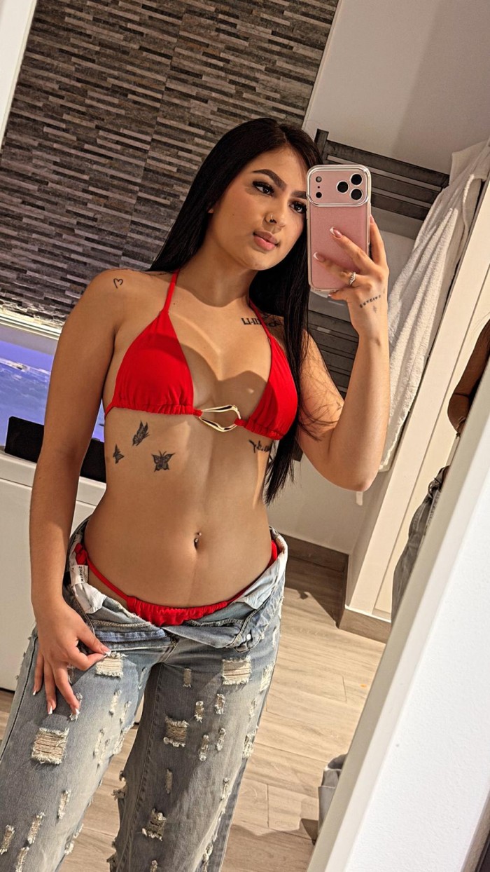 SOY SAMANTHA, COLOMBIANA RESERVADA Y HERMOSA