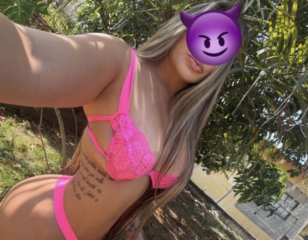 LA NUEVA NALGONA DE MADRID Y HERMOSAS CURVAS