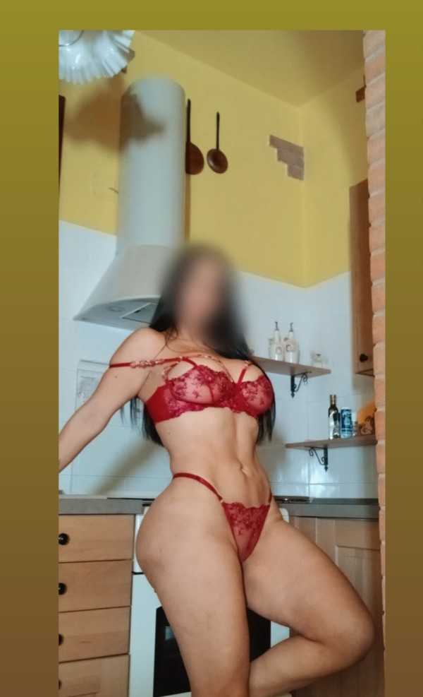 Chicas calientes en la Costa del Sol.