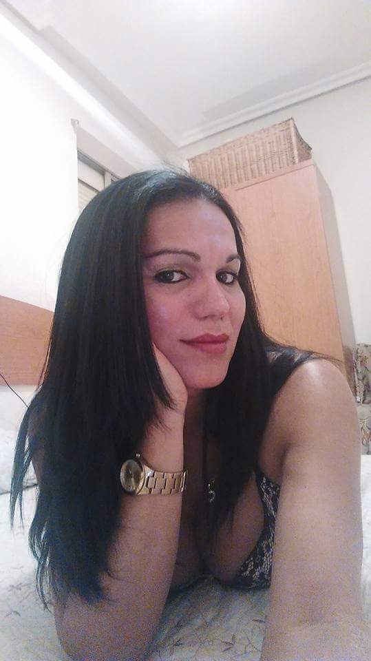 Transexual morenaza espectacular fiestera