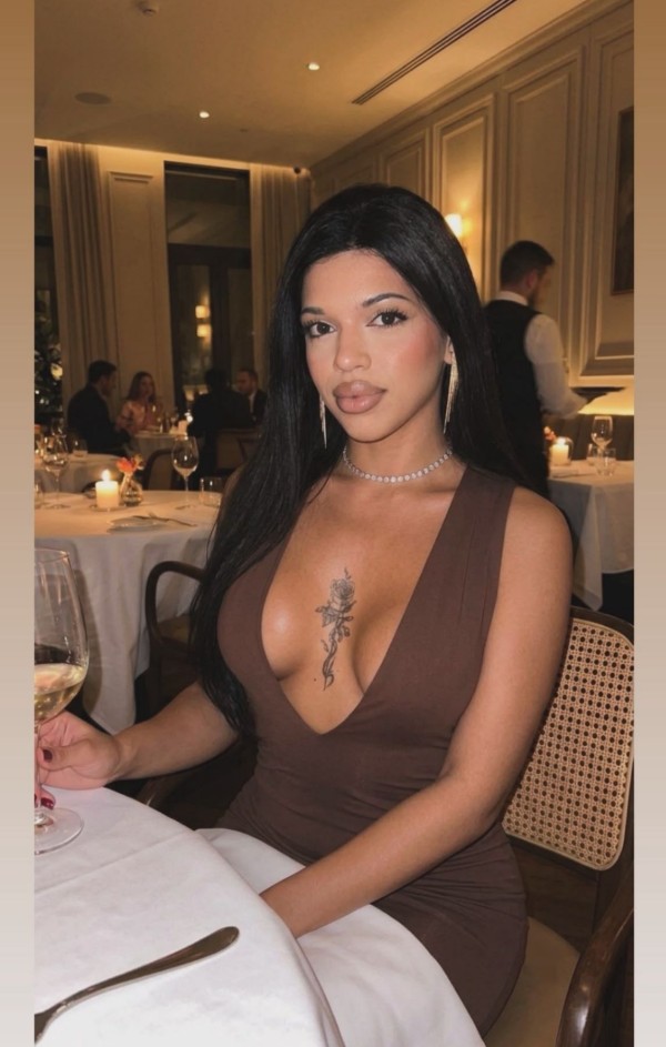 Joven travesti en Samantha