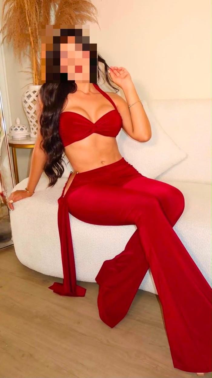 SEXY PERVERSA CHIQUILLA DE CURVAS ARDIENTES UNICAS PARA TU PALADAR NOVEDAD