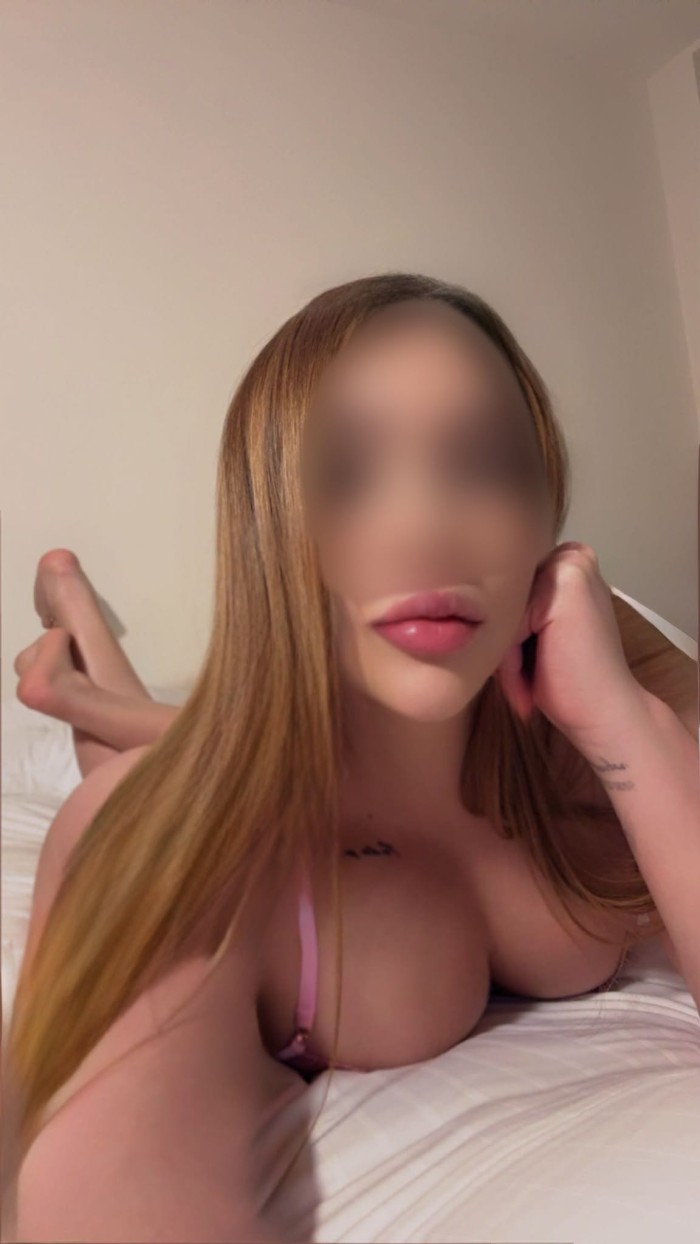 EN ALBOLOTE SENSUAL Y COMPLACIENTE CON GANAS