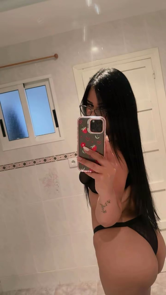 Chica extrovertida y implicada  elche