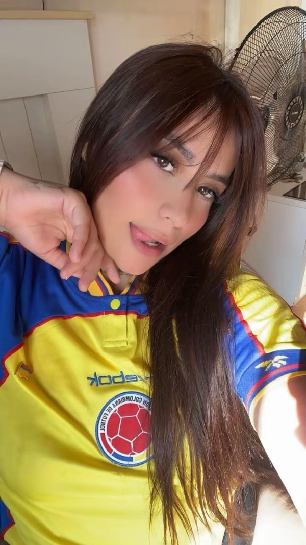 SARA MODELO COLOMBIANA FIGURA ESPECTACULAR