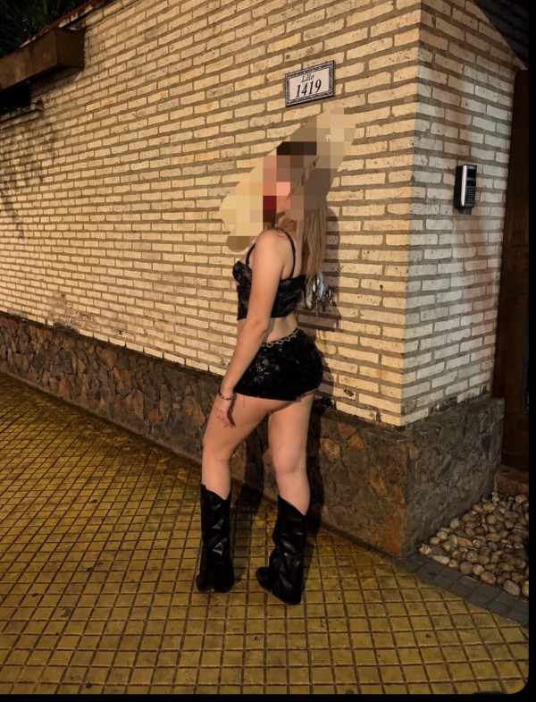 NATY, CHICA LATINA MUY ARDIENTE EN LINARES CON GANAS DE FIESTA