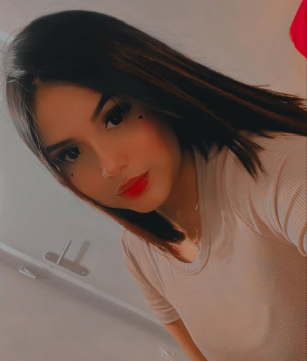 Niñata disponible 24 horas