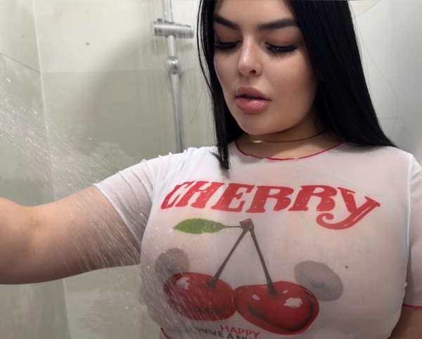 Nueva en Madrid Colombiana Fiestera y muy apasionada