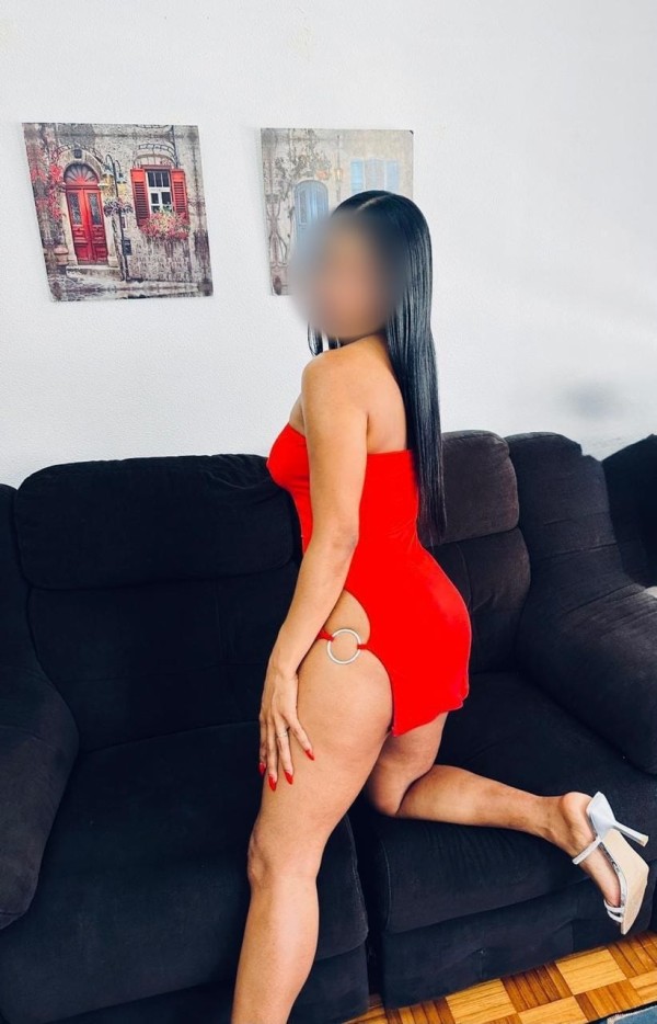 IMPLICADA CACHONDA LUJURIOSA ADICTA AL PLACER