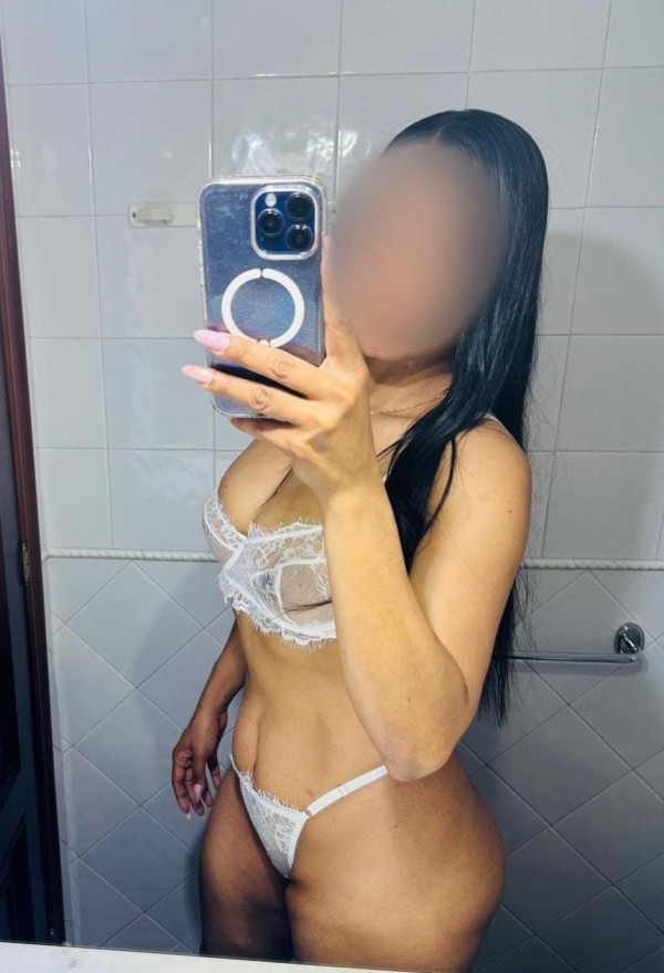 IMPLICADA CACHONDA LUJURIOSA ADICTA AL PLACER