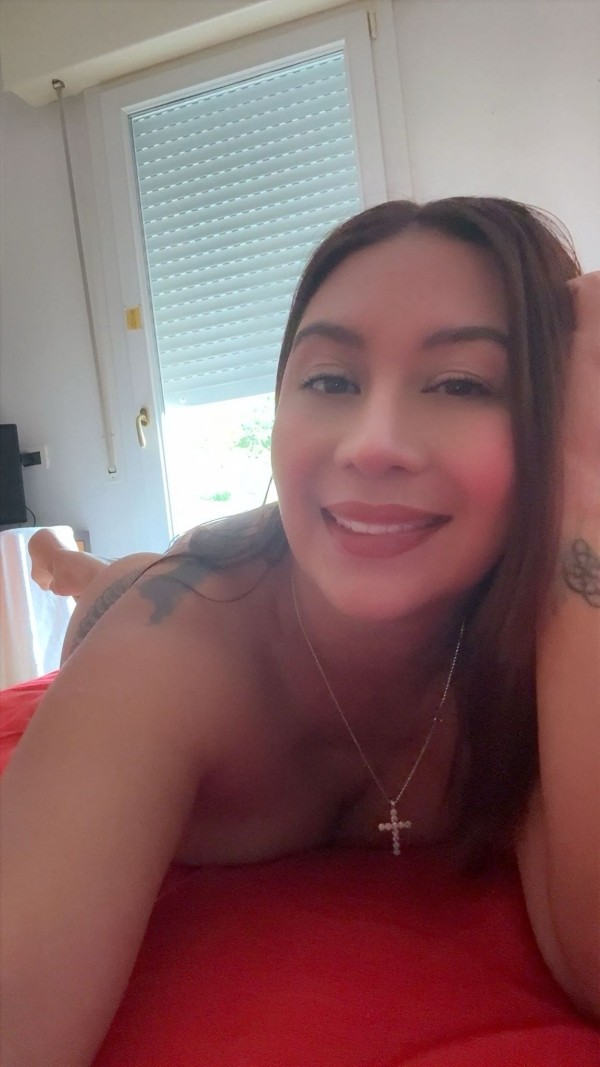 Sexy colombiana tatuada
