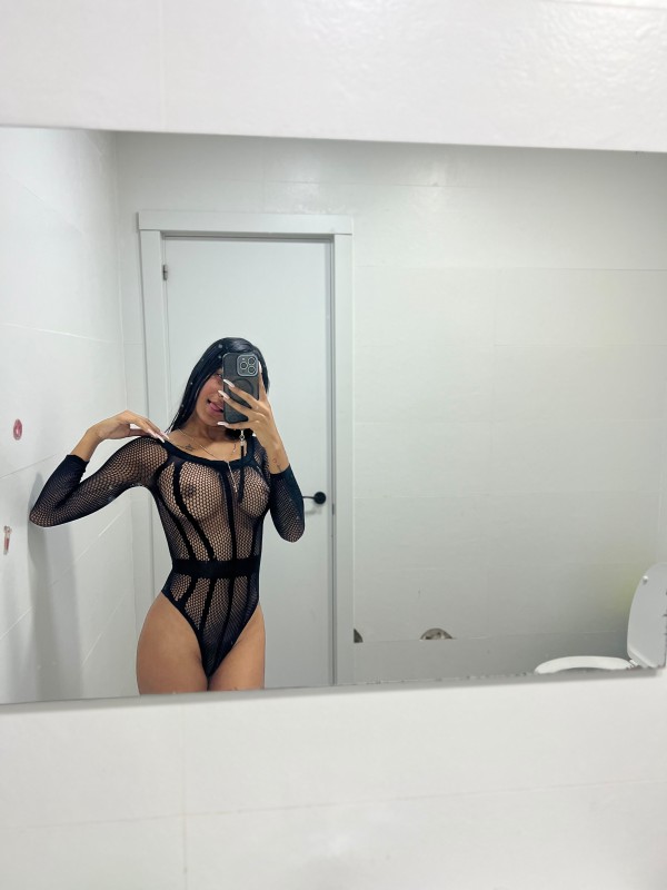 LUNA LINDA Y PROFECIONAL PUTITA DISPUESTA A TODO