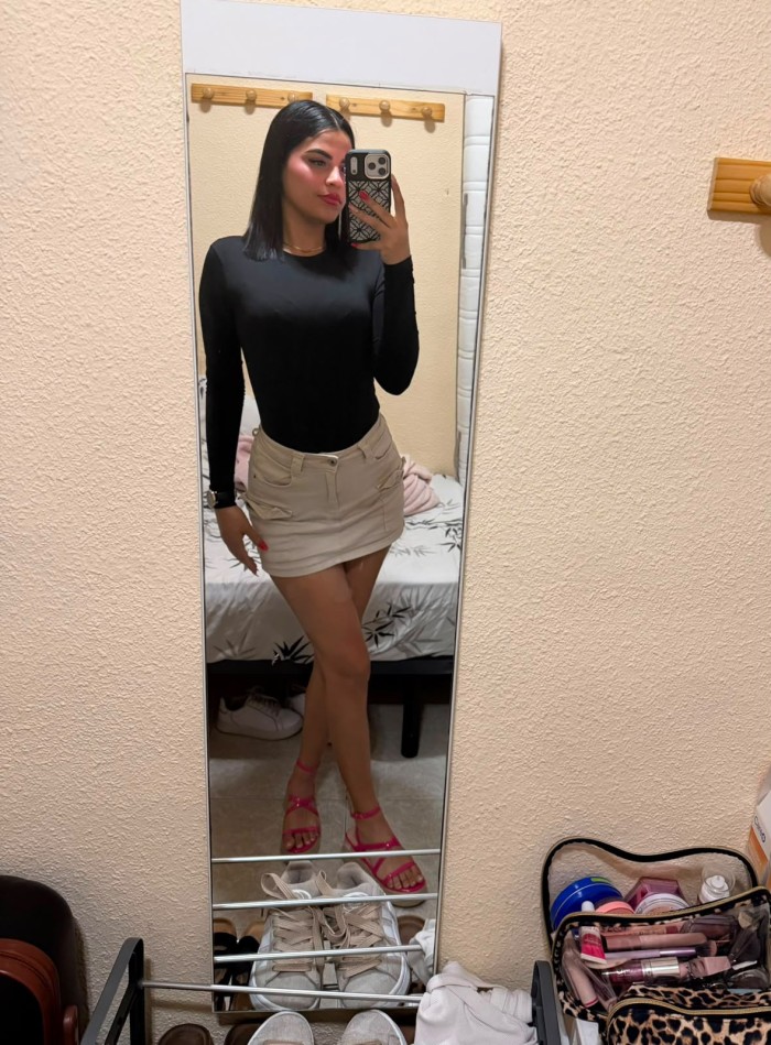 HERMOSA SENSUALES ARDIENTES DESEOSAS DE SEXO