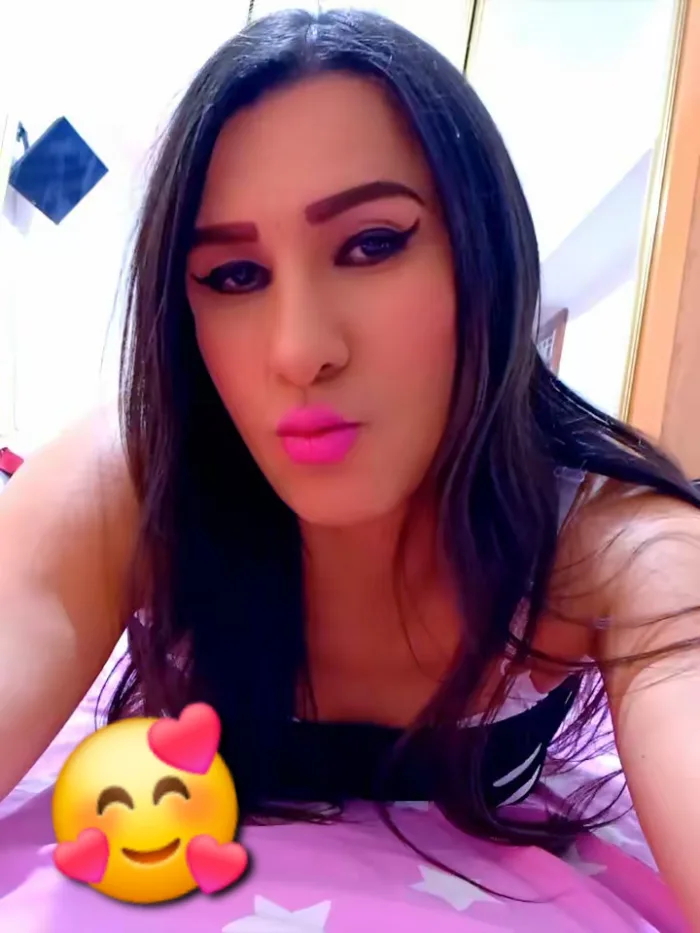 SOY KIARA EN BURGOS GAMONAL MUY COMPLACIENTE 24/7