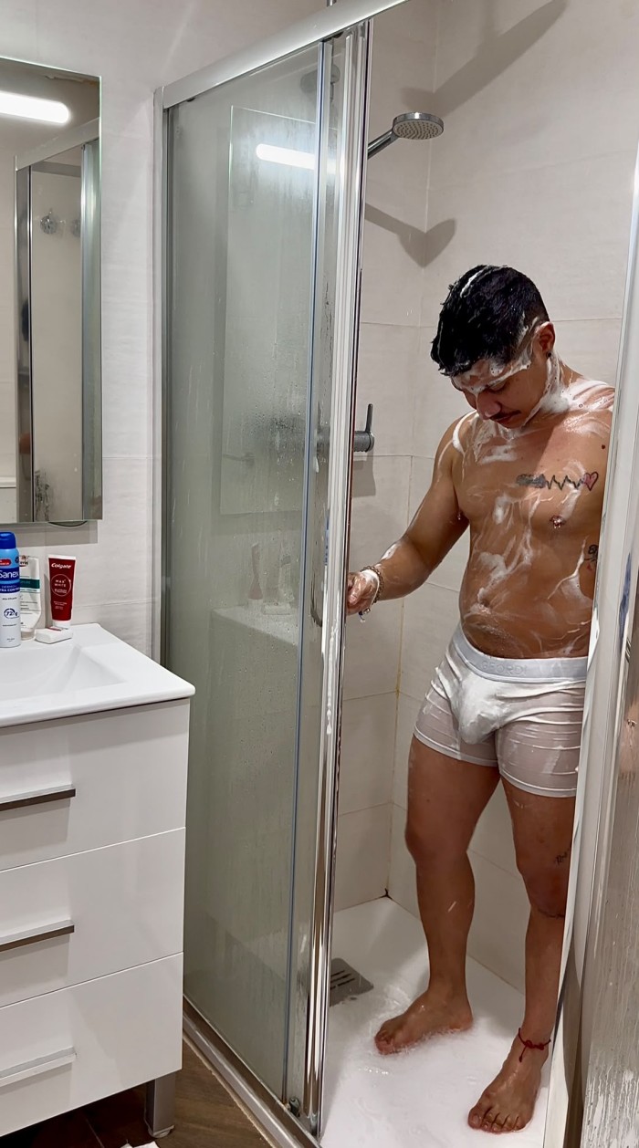 JEAN CHICO GUAPO, POLLON Y MUY CALIENTE