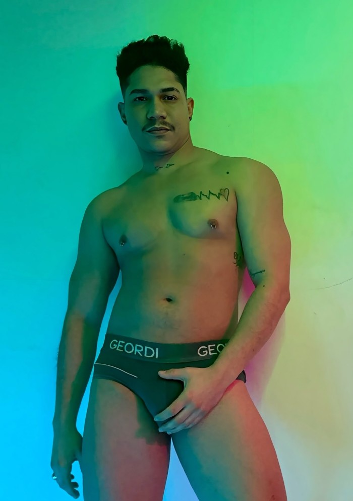 JEAN CHICO GUAPO, POLLON Y MUY CALIENTE