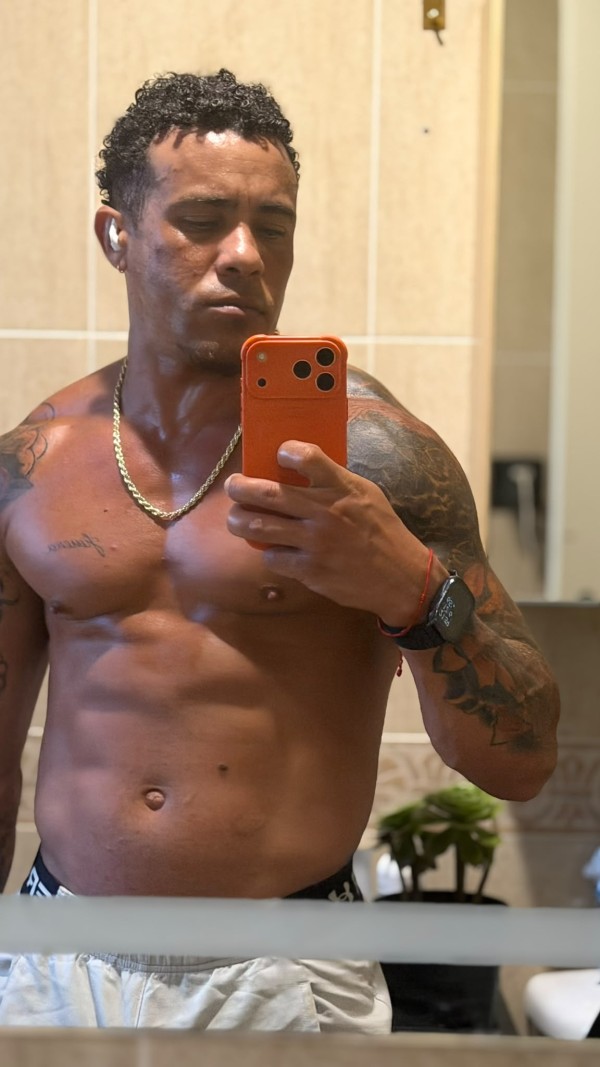 SOY SEXY TODO UN ENCANTO Y DOY SEGURIDAD 613998179