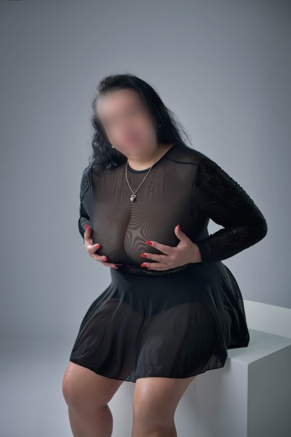 su amante amiga la reina del placer novedad