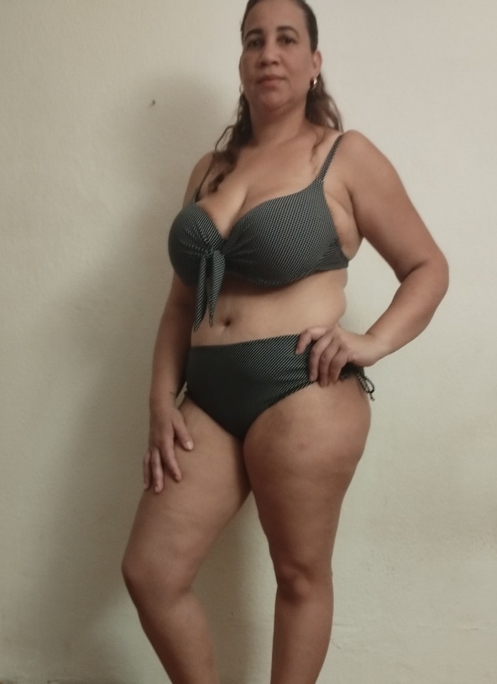 Tú pechugona dominicana