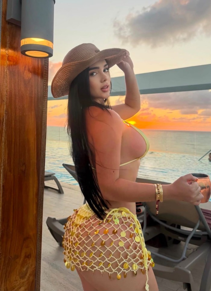 Colombiana vip primera vez en Castellon