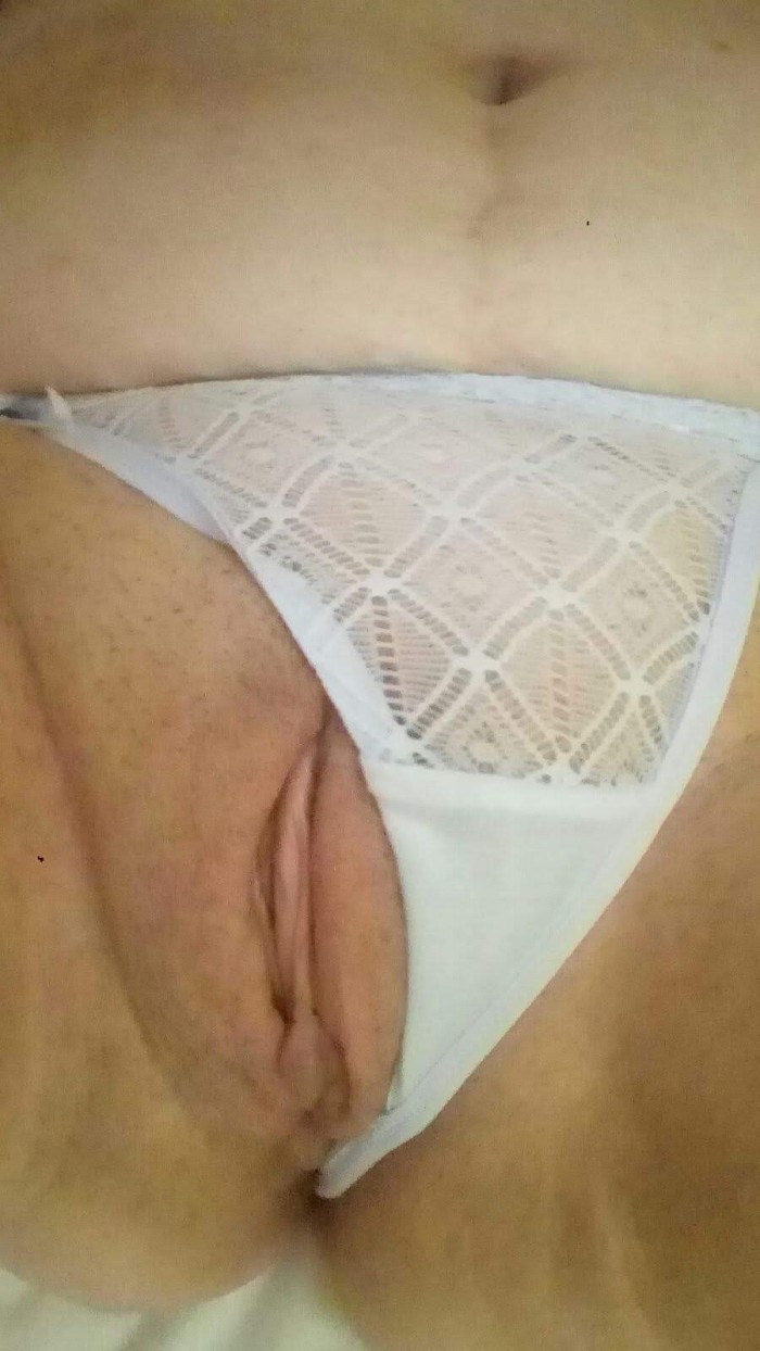 Pareja vende videos caseros o videollamada