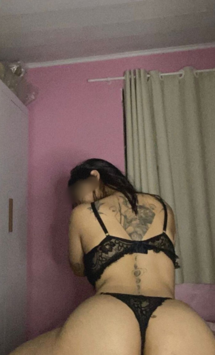Estupenda COLOMBIANA VIP toda una PUTONA Y FOGOSA CHICA para ti llamame