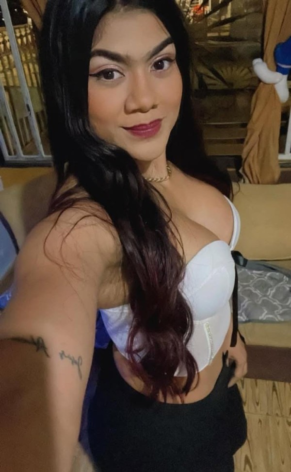 Hola amor qué tal soy Daniela