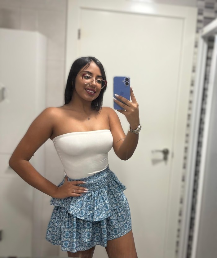 CAMILA MUY ATREVIDA EN HUELVA